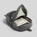 Mochila Fashion em Veludo Cotelê, com Alças Ajustáveis, Ideal para Escola, Viagem e Uso Diário.